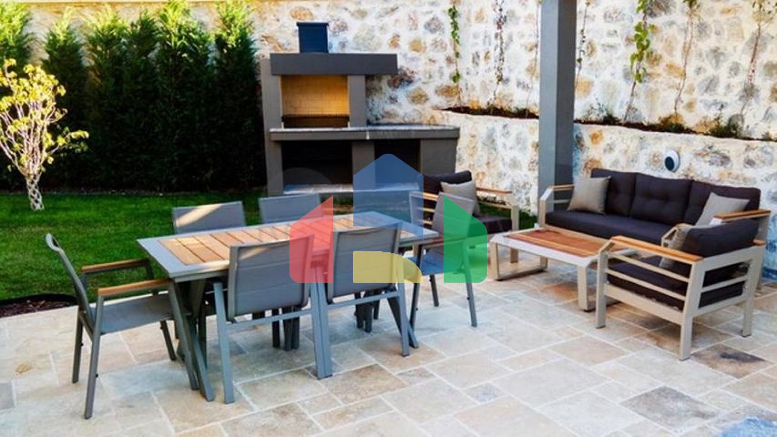 Отдельностоящая вилла с 3 спальнями в Чалыше