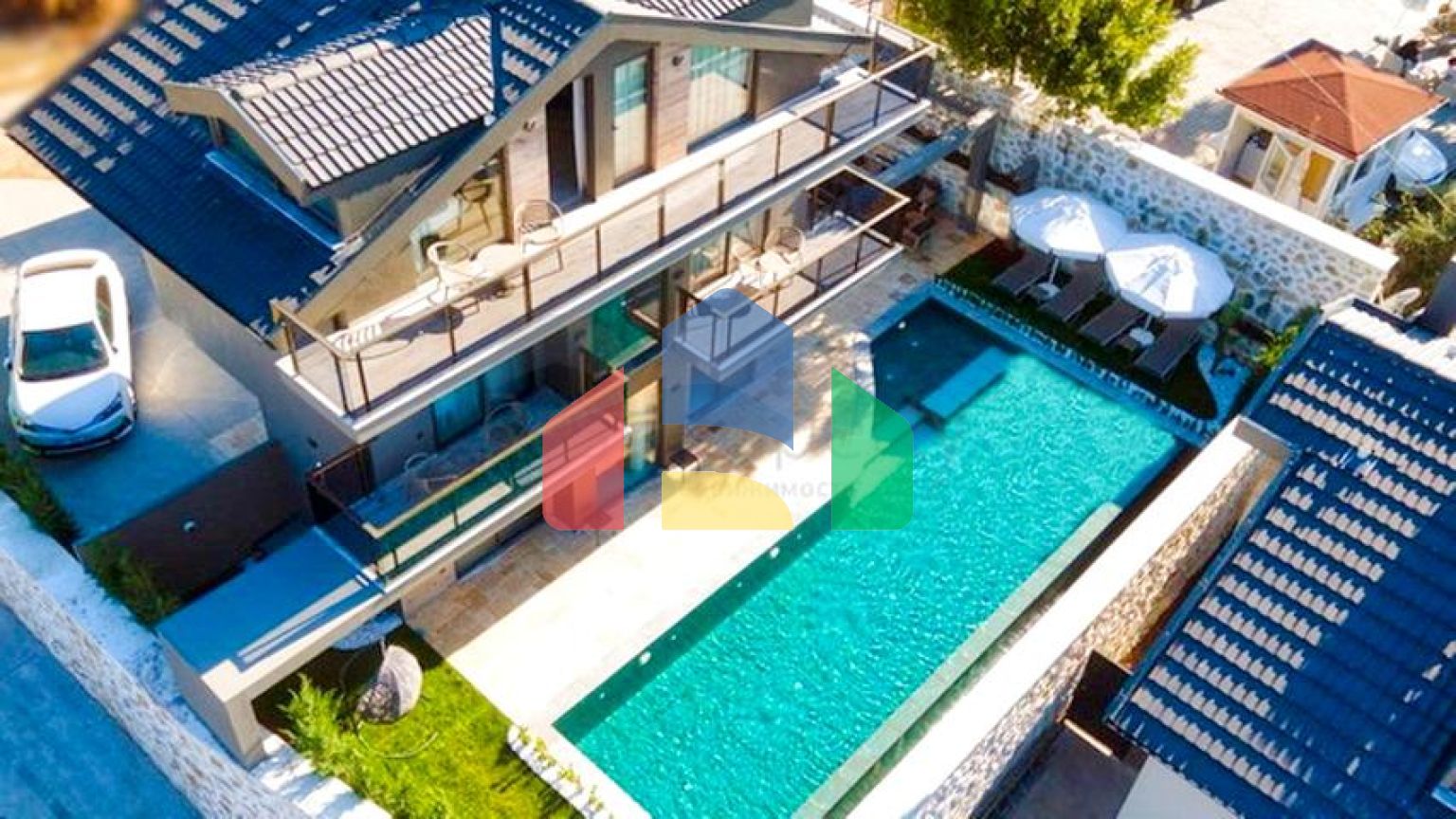 Отдельностоящая вилла с 3 спальнями в Чалыше