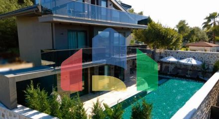 Отдельностоящая вилла с 3 спальнями в Чалыше