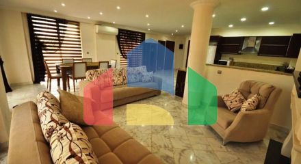 Вилла с собственным пляжем и прямым видом на море