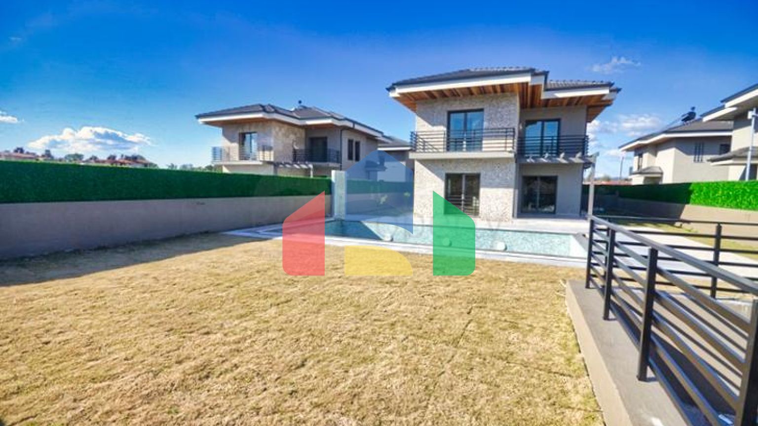 Вилла планировки 4+1 в районе Фетхие