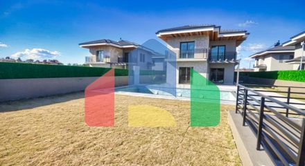 Вилла планировки 4+1 в районе Фетхие