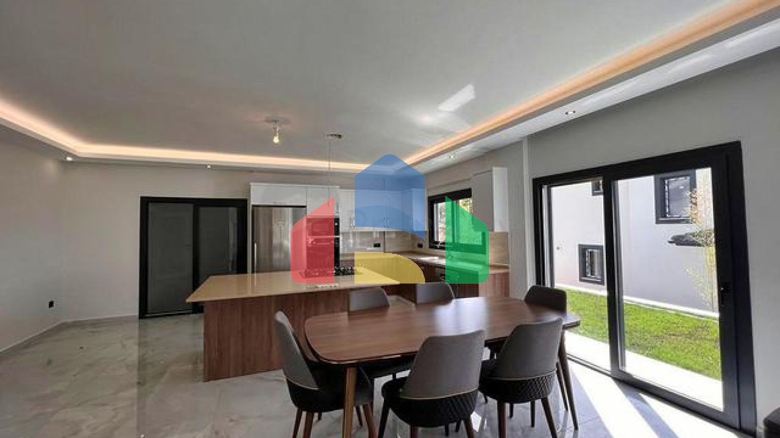 Вілла планування 3 + 1 в районі Фетхіє