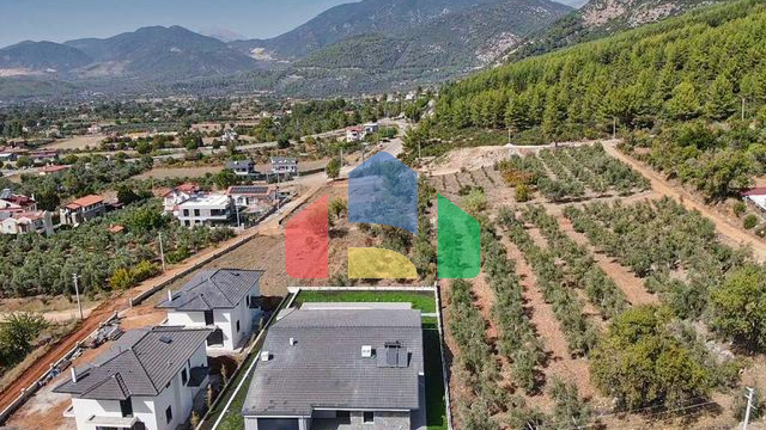 Вілла планування 3 + 1 в районі Фетхіє