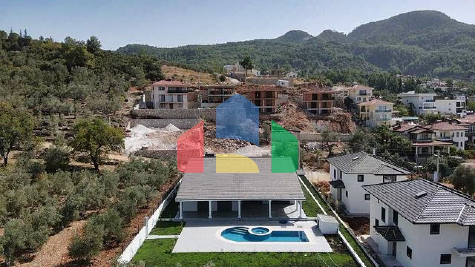 Вілла планування 3 + 1 в районі Фетхіє