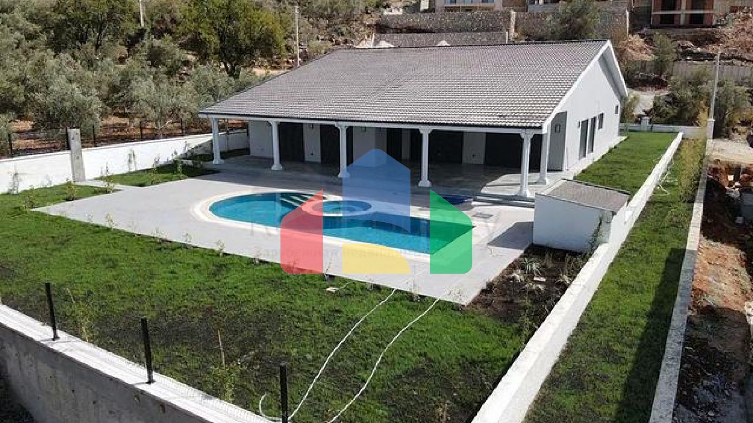 Вілла планування 3 + 1 в районі Фетхіє