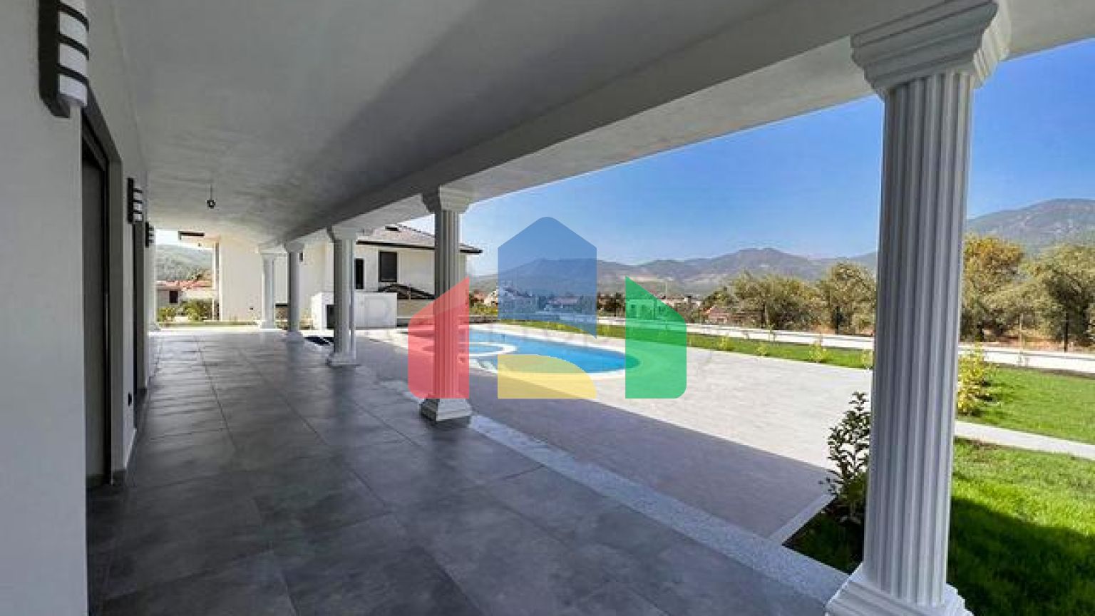 Вілла планування 3 + 1 в районі Фетхіє