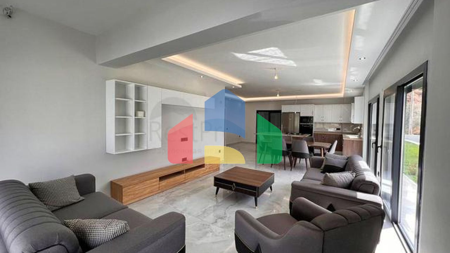 Вілла планування 3 + 1 в районі Фетхіє