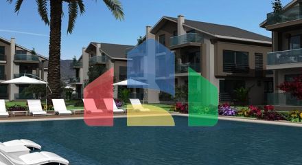 Квартира 2+1 4+1 і окрема вілла з 4 спальнями на продаж в районі Коджа-Чаліс