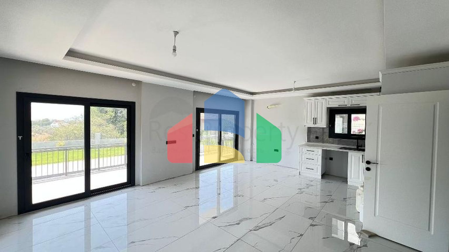 Затишний окремий будинок з ділянкою в районі Фетхіє