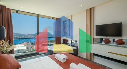 Розкішні вілли з панорамним видом на море в Калкані