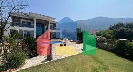 Уютный дом с большим участком в районе Олюдениз, Фетхие