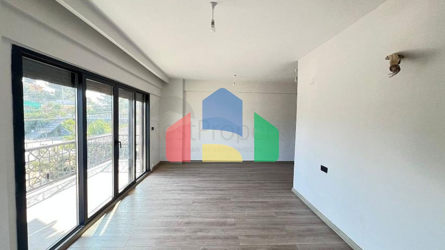 Просторий окремий будинок з власною ділянкою в районі Карагедік, Фетхіє