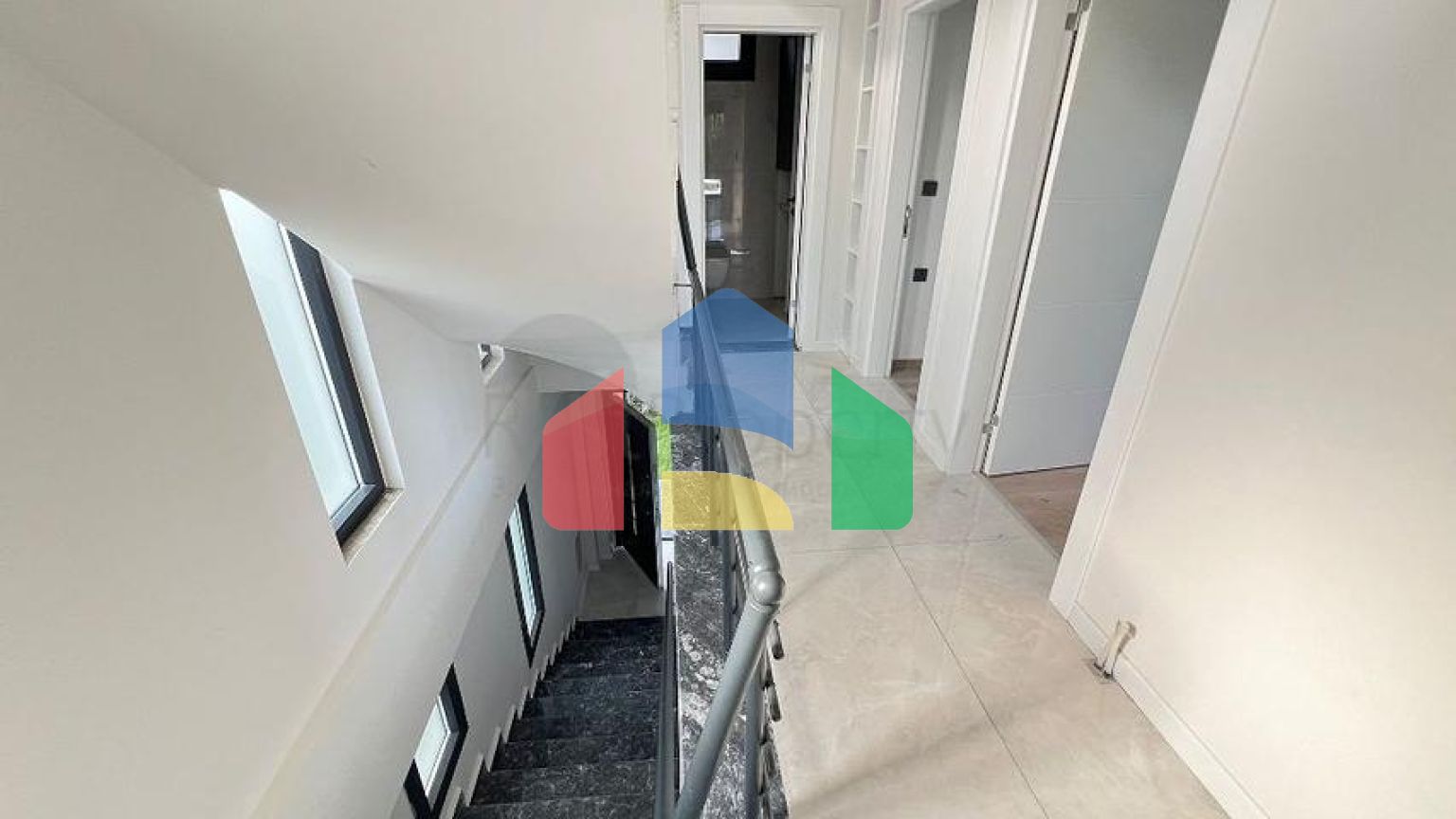 Просторий окремий будинок з власною ділянкою в районі Карагедік, Фетхіє