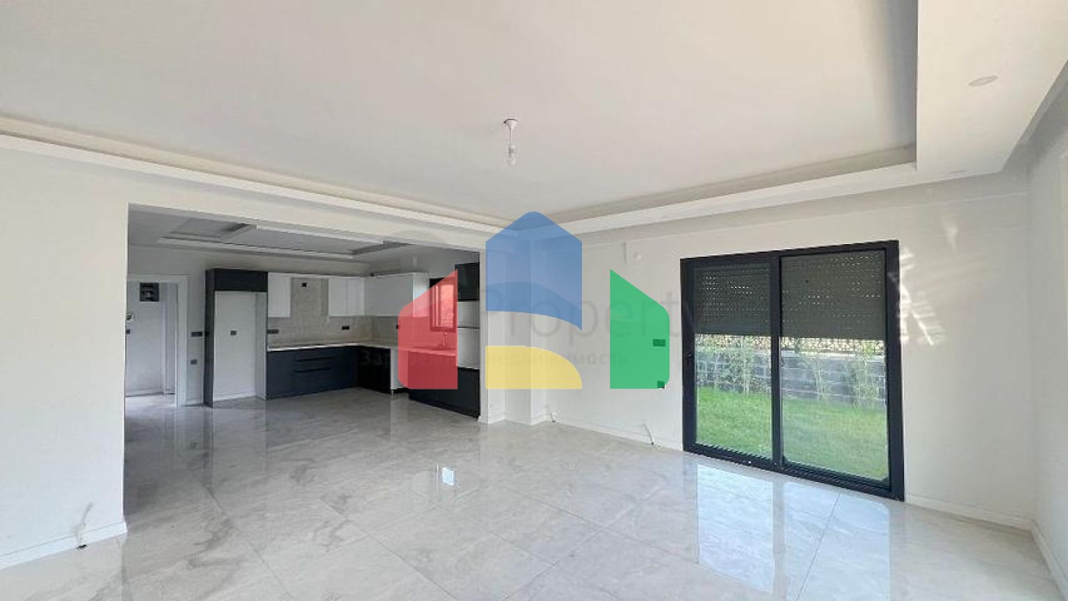 Просторий окремий будинок з власною ділянкою в районі Карагедік, Фетхіє