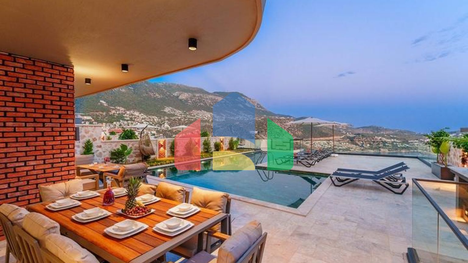 Розкішні вілли з видом на природу і море в Калкані