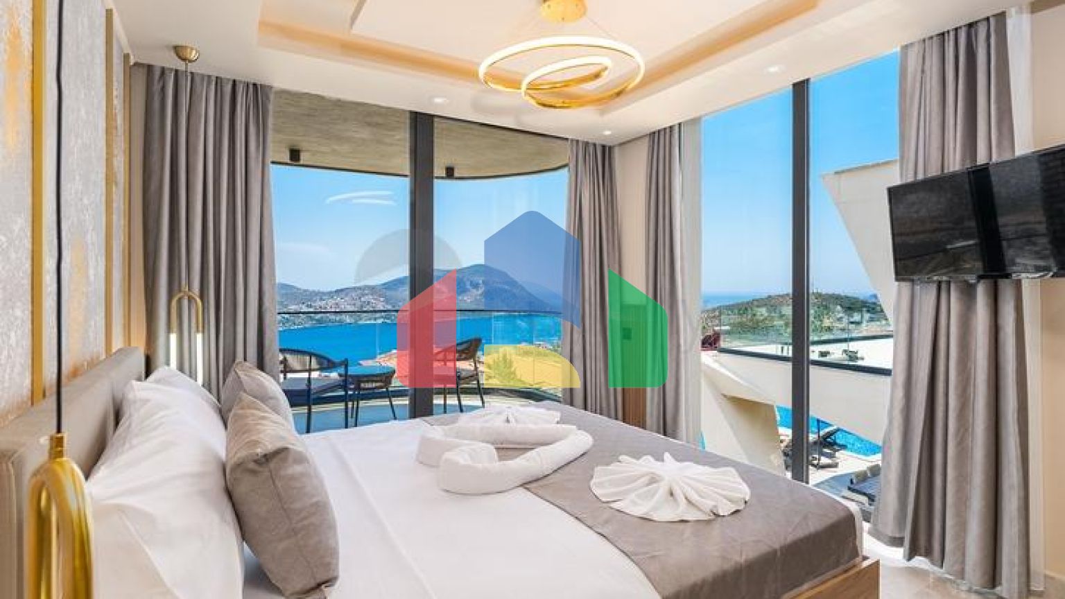 Розкішні вілли з видом на природу і море в Калкані