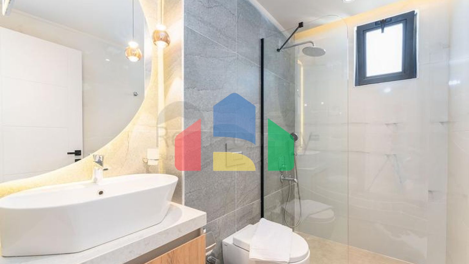 Розкішні вілли з видом на природу і море в Калкані