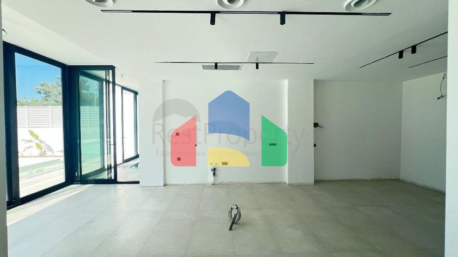 Сучасна окрема вілла 4+1 з великою ділянкою в Фетхіє