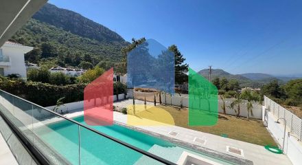 Сучасна окрема вілла 4+1 з великою ділянкою в Фетхіє