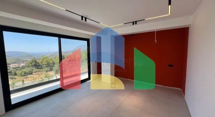 Сучасна окрема вілла 4+1 з великою ділянкою в Фетхіє