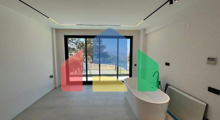 Сучасна окрема вілла 4+1 з великою ділянкою в Фетхіє