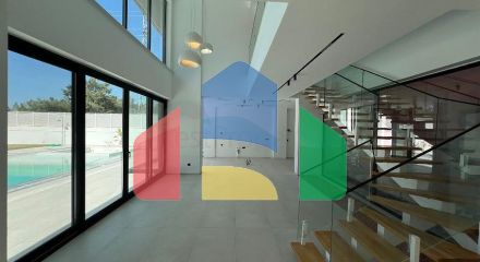 Сучасна окрема вілла 4+1 з великою ділянкою в Фетхіє