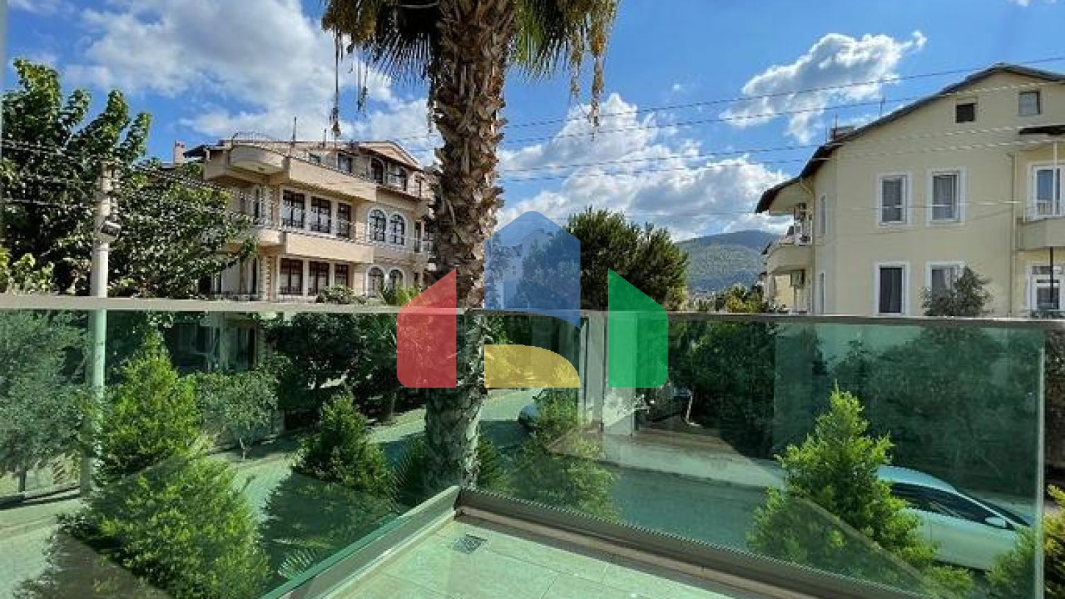 Уникальная коммерческая недвижимость — апарт-отель в центре Фетхие