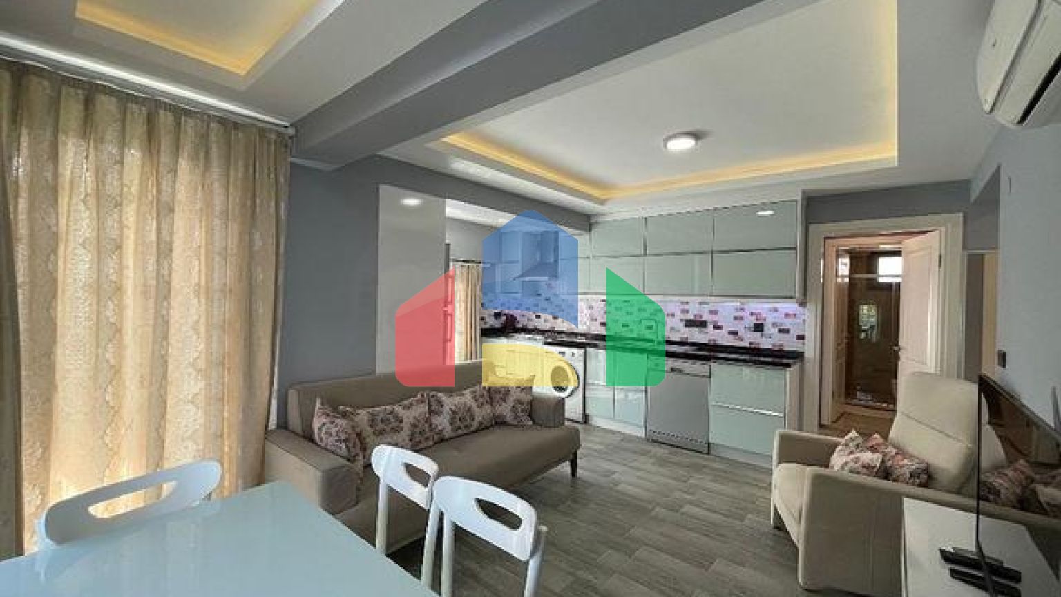 Уникальная коммерческая недвижимость — апарт-отель в центре Фетхие