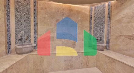 Элегантная вилла с бассейнами и видом на море в Калкане