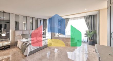 Элегантная вилла с бассейнами и видом на море в Калкане