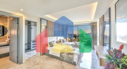 Элегантная вилла с бассейнами и видом на море в Калкане