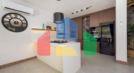 Стильна вілла 5 + 1 в районі Фетхіє