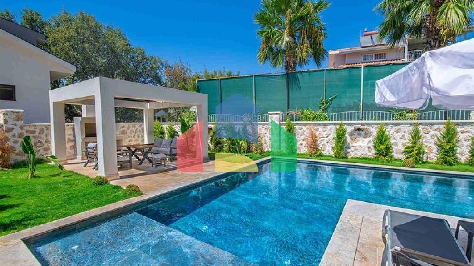 Вілла 3 + 1 в районі Фетхіє-втілення елегантності і затишку серед гір і блакитних вод Егейського узбережжя