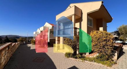 Затишна окрема вілла з садом і басейном в Олюденіз, Фетхіє