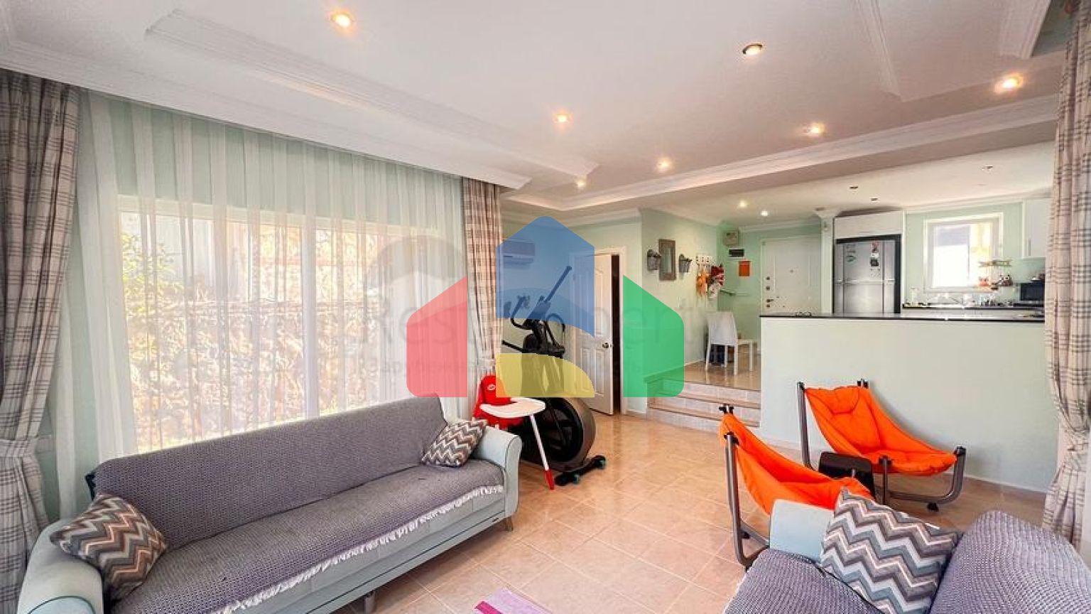 Затишна окрема вілла з садом і басейном в Олюденіз, Фетхіє