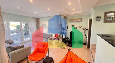 Затишна окрема вілла з садом і басейном в Олюденіз, Фетхіє