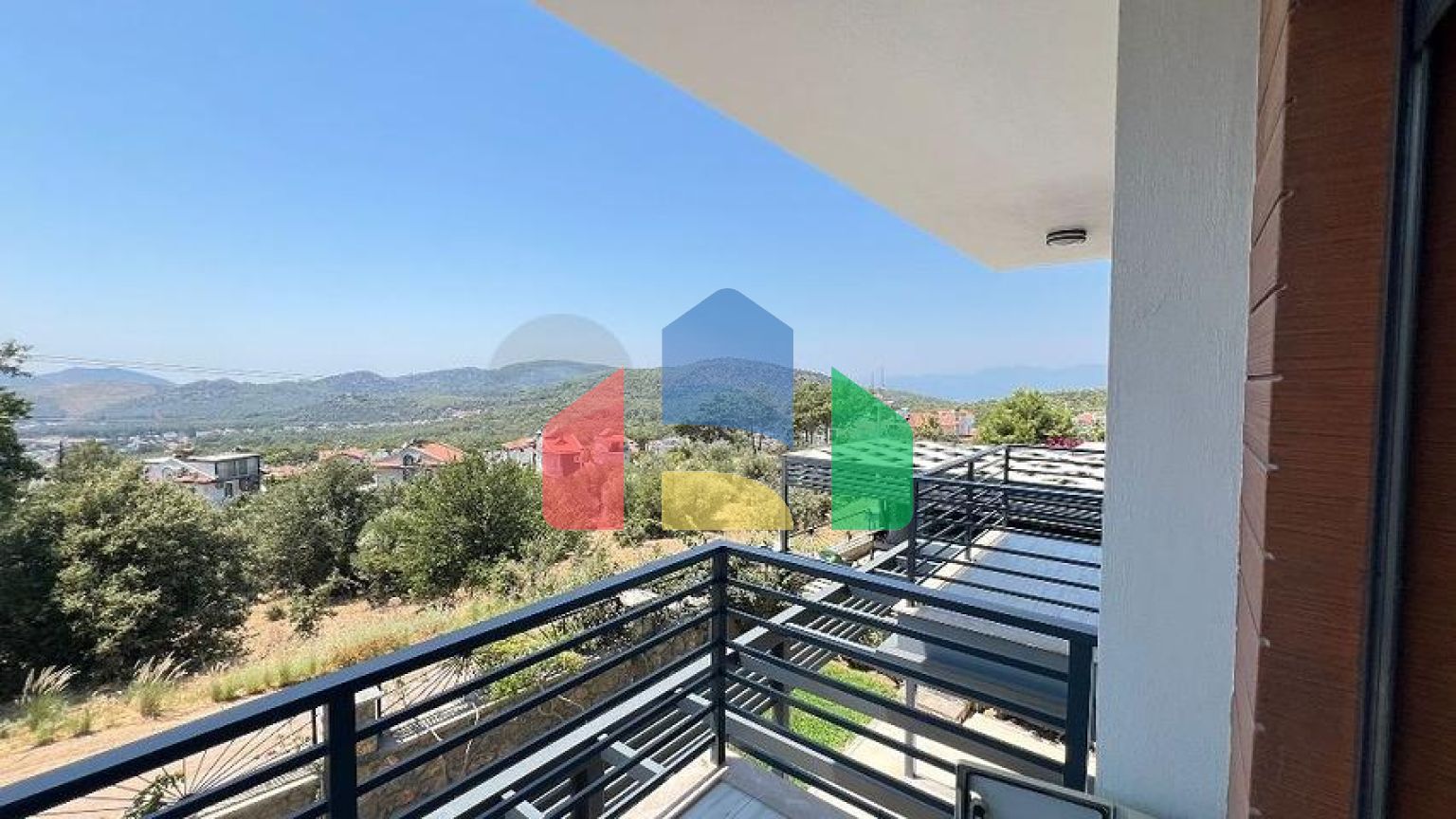 Просторный отдельно стоящий дом в районе Овачик, Фетхие