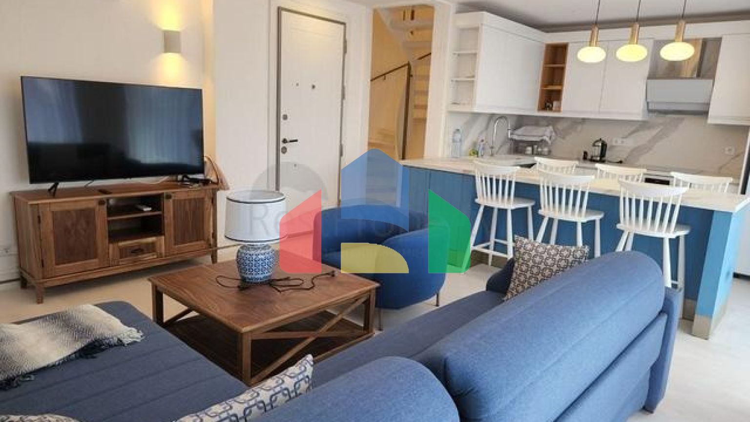 Вилла отельной концепции на первой береговой линии