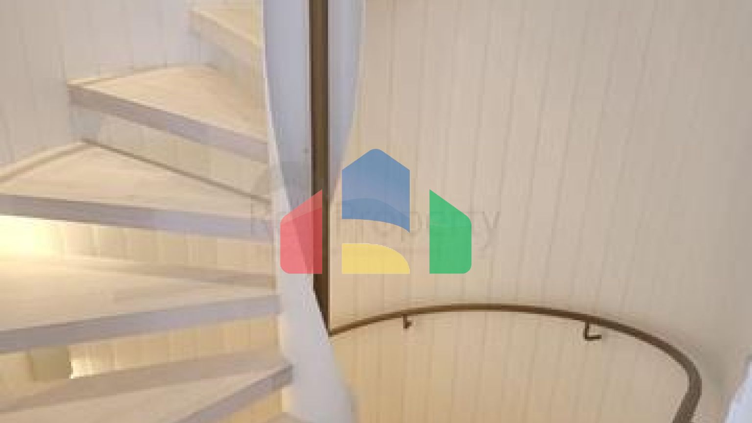 Вилла отельной концепции на первой береговой линии