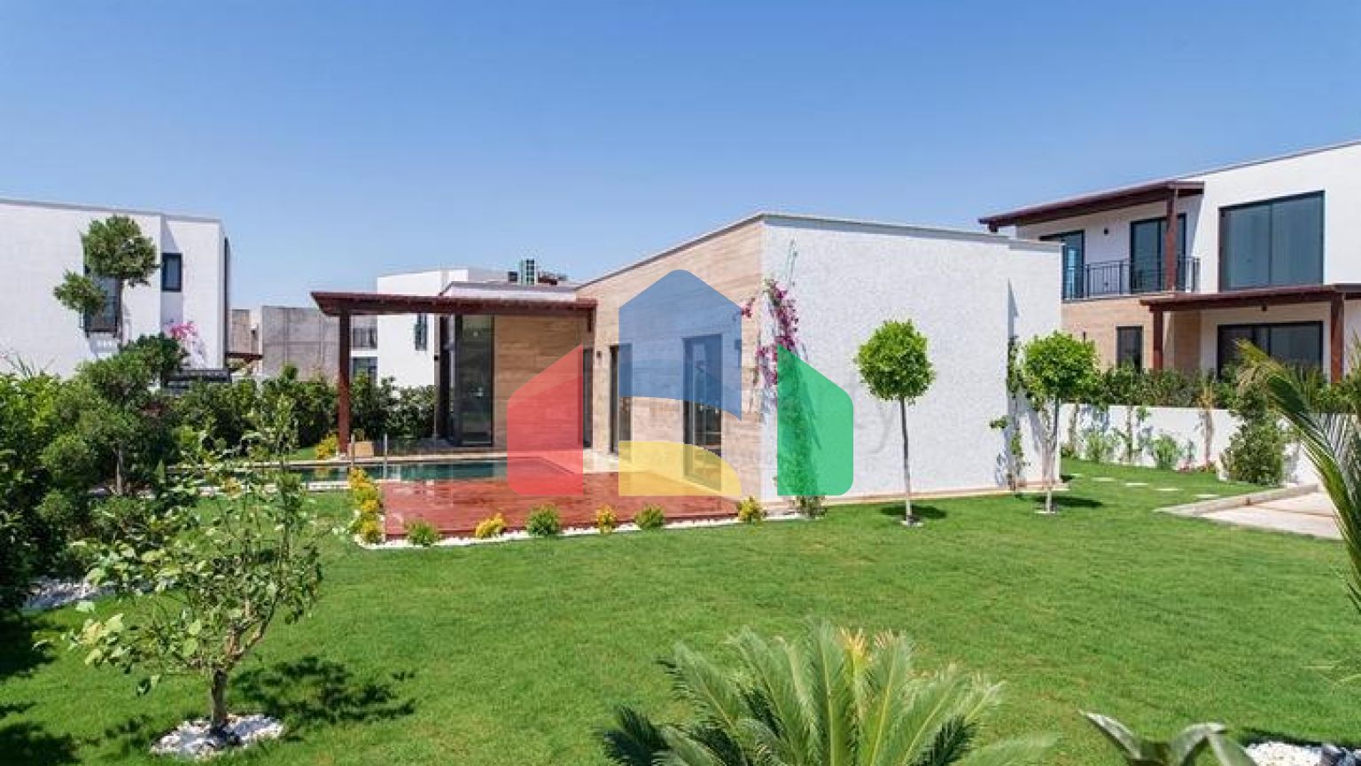 Комплекс из резиденций и вилл в живописном месте в районе Гюмюшлюк