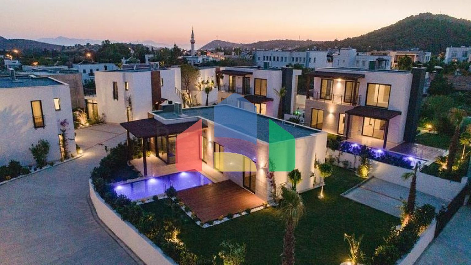 Комплекс из резиденций и вилл в живописном месте в районе Гюмюшлюк