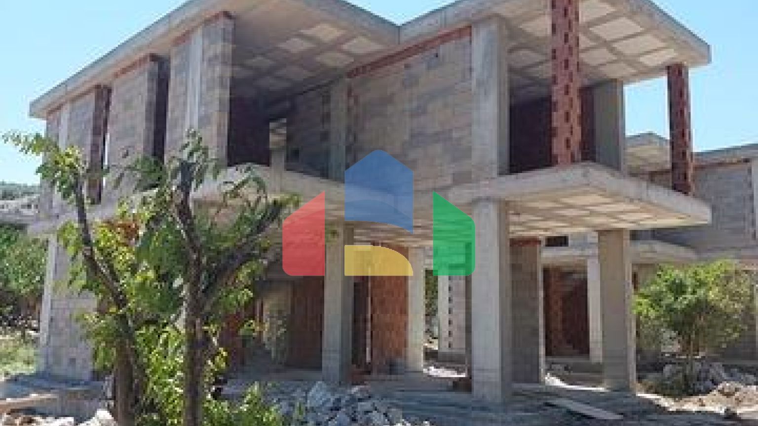 Привлекательные виллы в окружении пышной природы