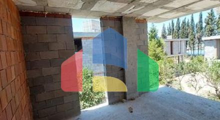 Привлекательные виллы в окружении пышной природы Привлекательные виллы в окружении пышной природы