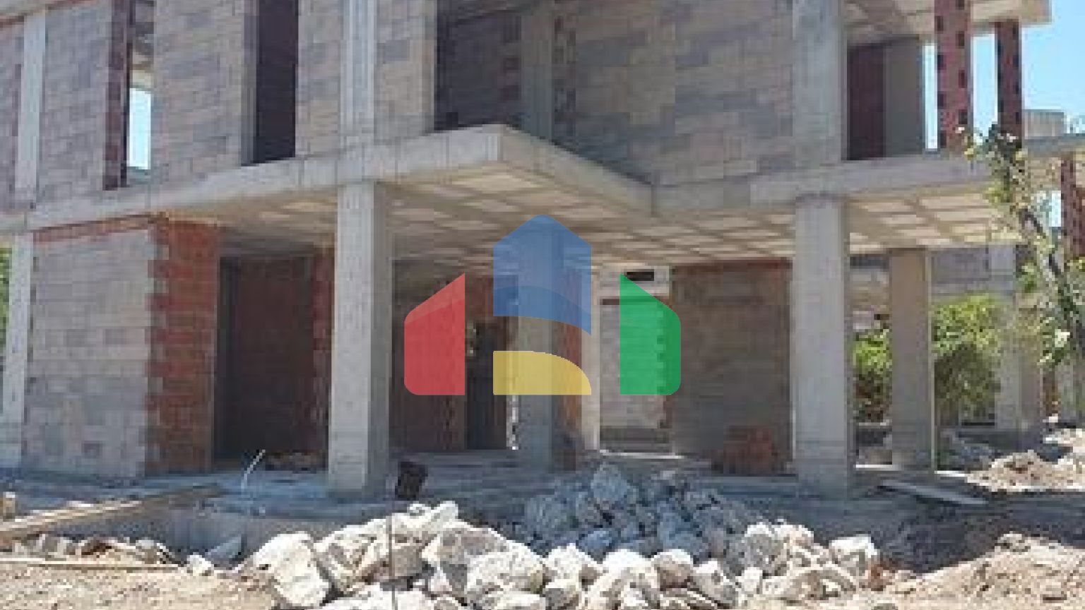 Привлекательные виллы в окружении пышной природы