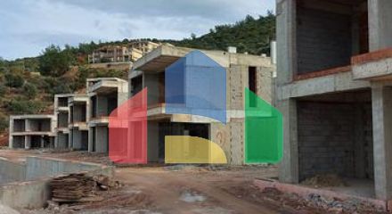 Прекрасная Жизнь в Полуострове с Уникальной Природой