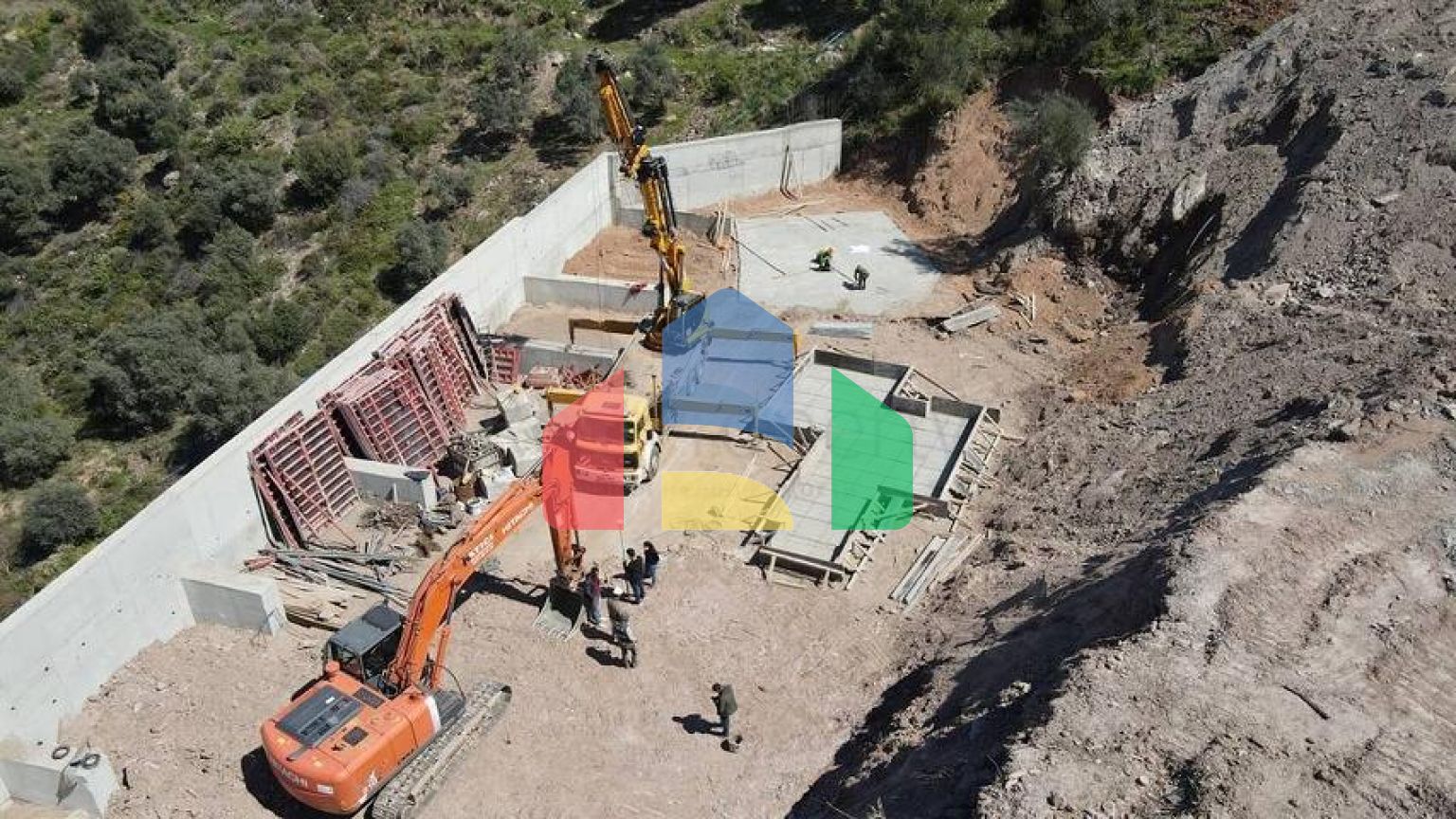 Прекрасная Жизнь в Полуострове с Уникальной Природой