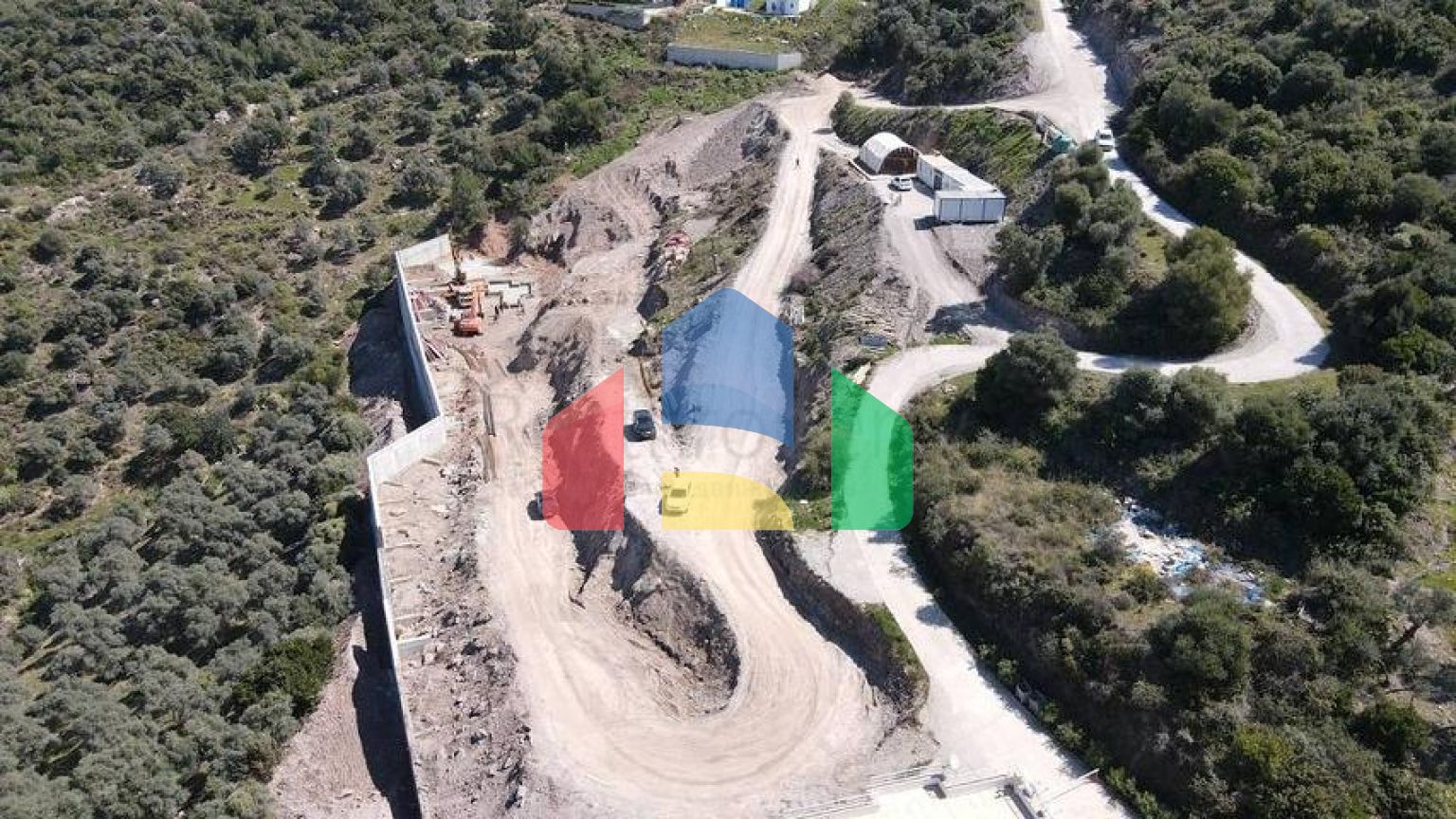 Прекрасная Жизнь в Полуострове с Уникальной Природой