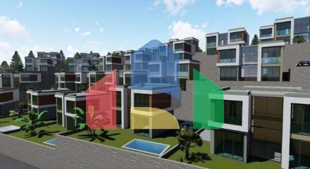 Прекрасная Жизнь в Полуострове с Уникальной Природой