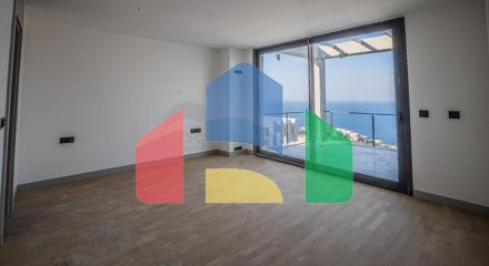 Новий комплекс з панорамним видом на море в затишному місці в районі Яликавак.